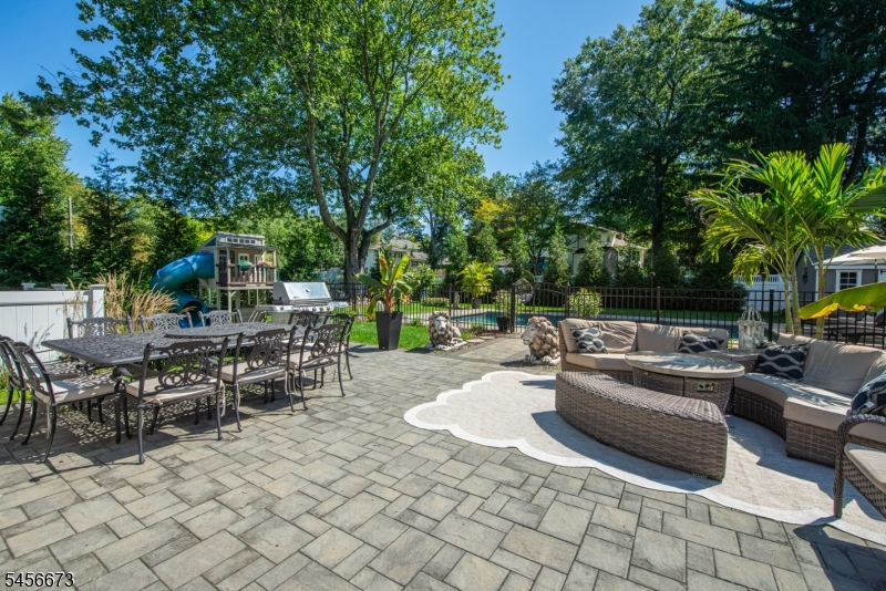 11 Martha Road Roseland, NJ 07068 - Photo 36 of 47 Gallery Image 36