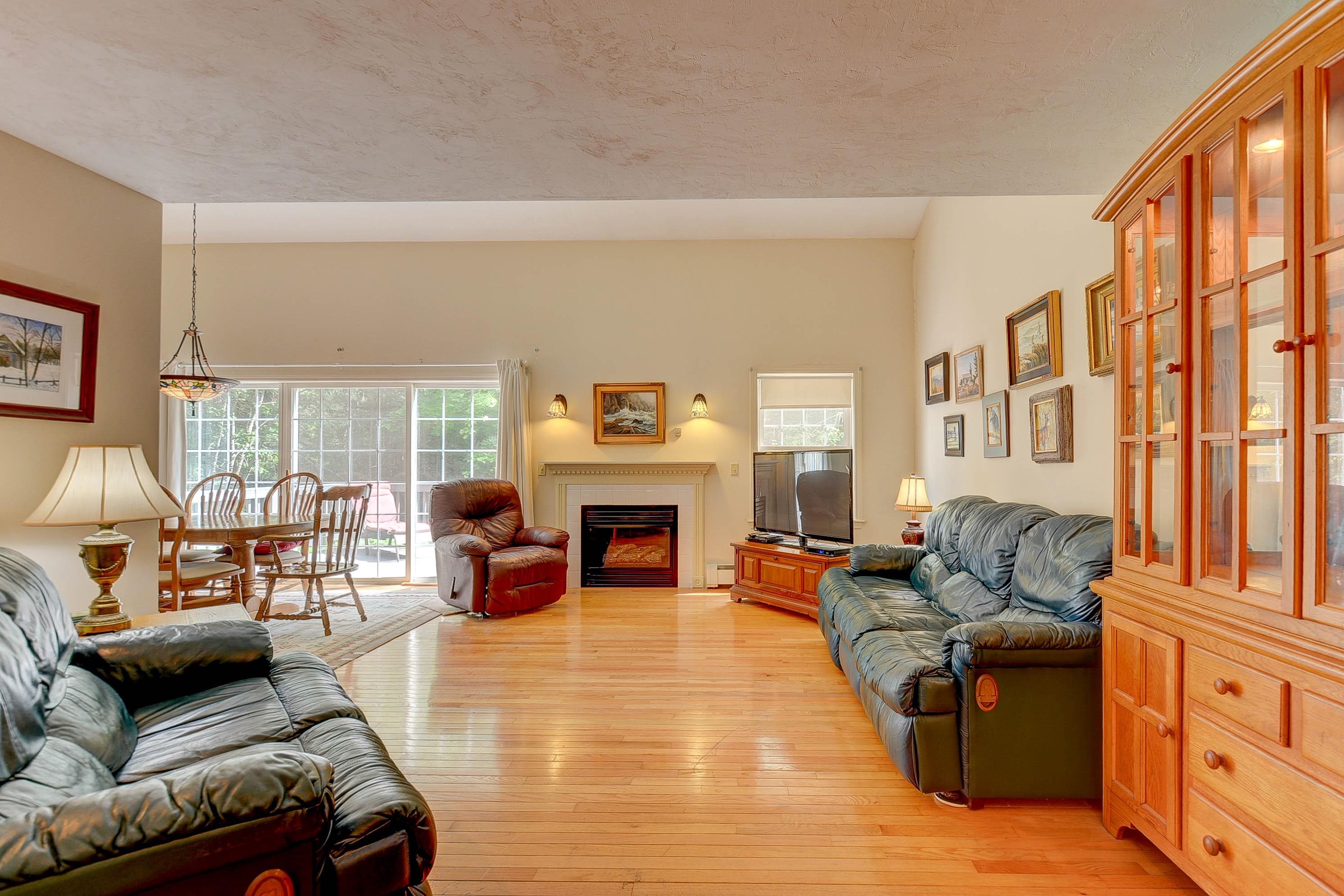 407 Dandiview Road Conway, NH 03860 - Photo 3 of 49