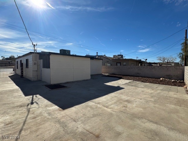 132 West Victory Road Henderson, NV 89015 - Photo 8 of 28 Large, fully fenced backyard.