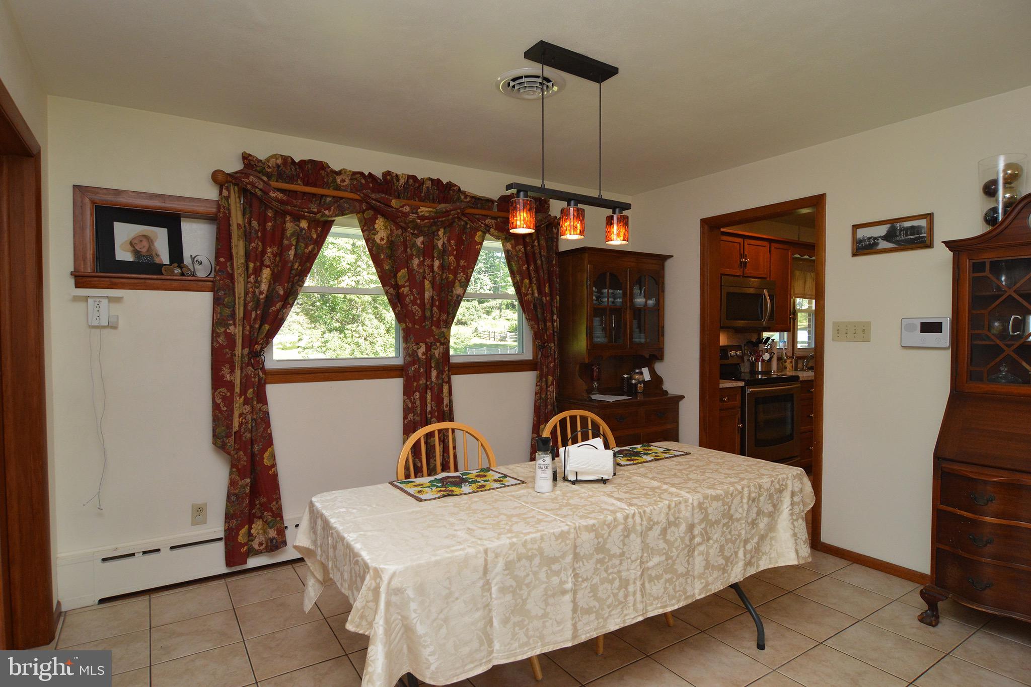 307 North Tulpehocken Road Reading, PA 19601 - Photo 3 of 28
