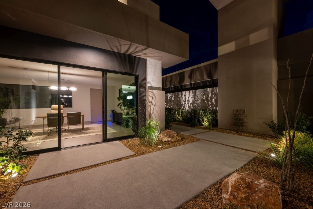12 Chisel Crest Court Henderson, NV 89012 - Photo 5 of 96