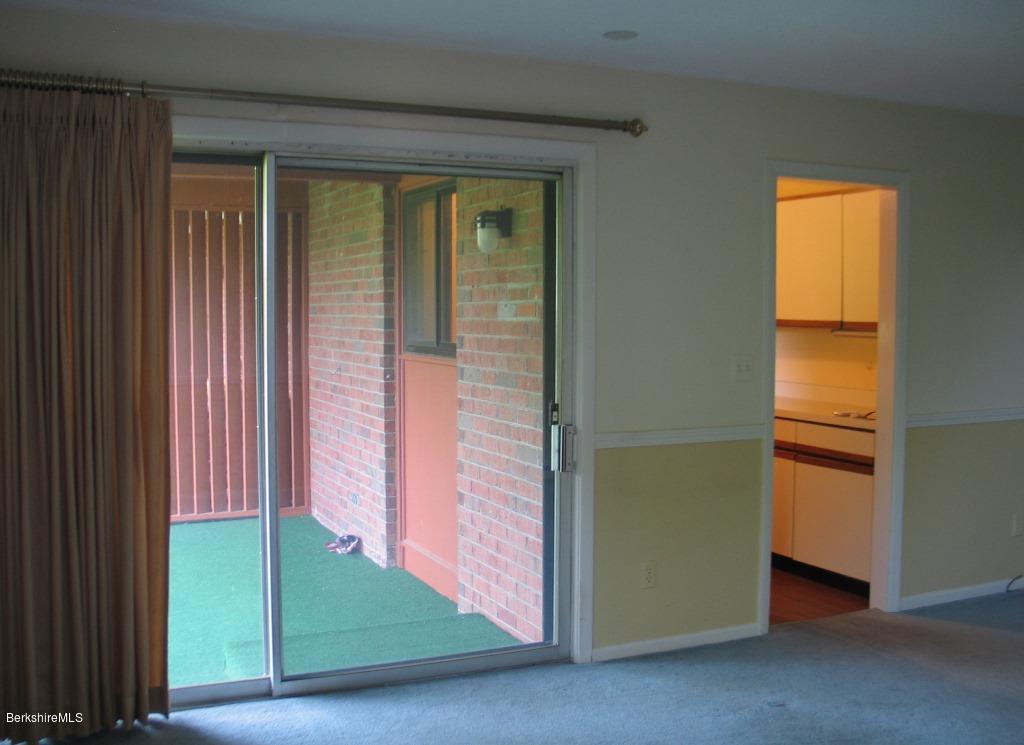 189 Stratton Road, Unit E4 Williamstown, MA 01267 - Photo 3 of 17 sliders to patio