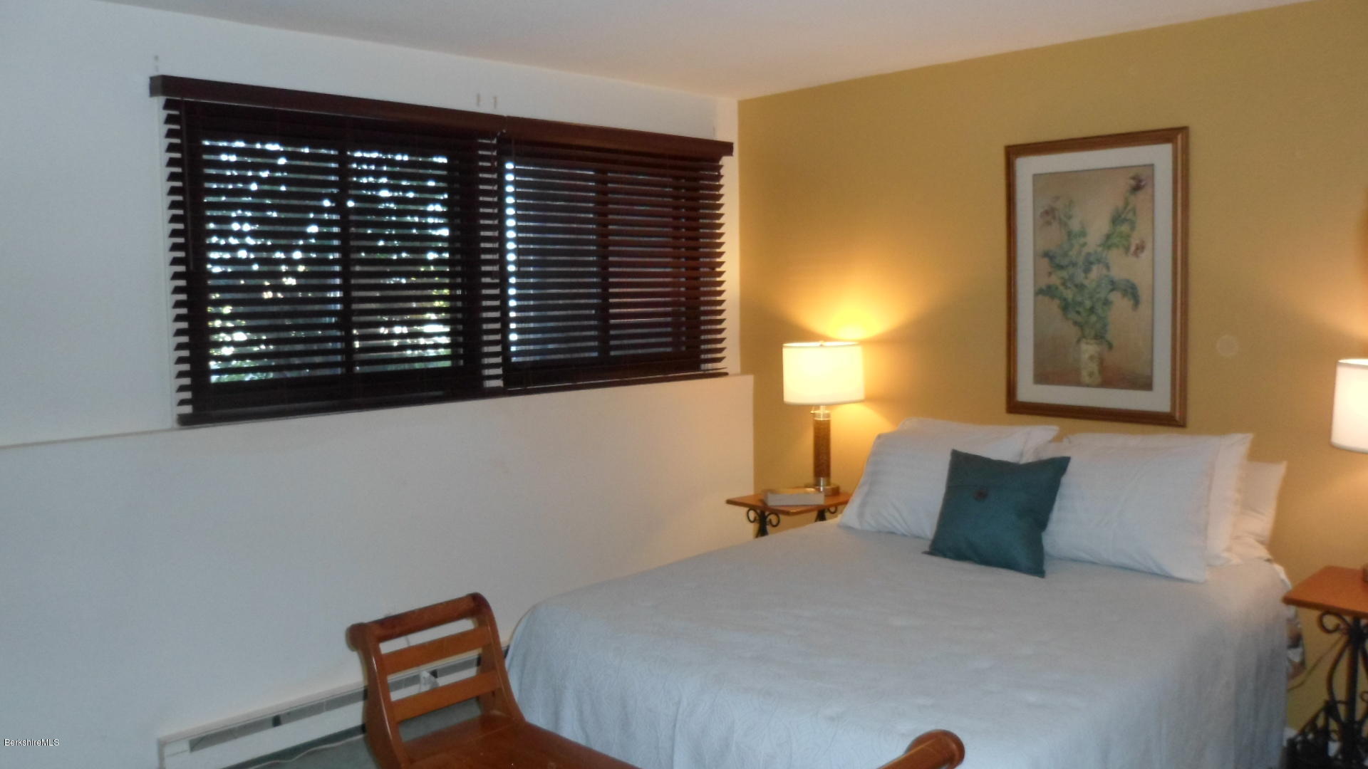 189 Stratton Road, Unit E4 Williamstown, MA 01267 - Photo 7 of 17 Bedroom 1