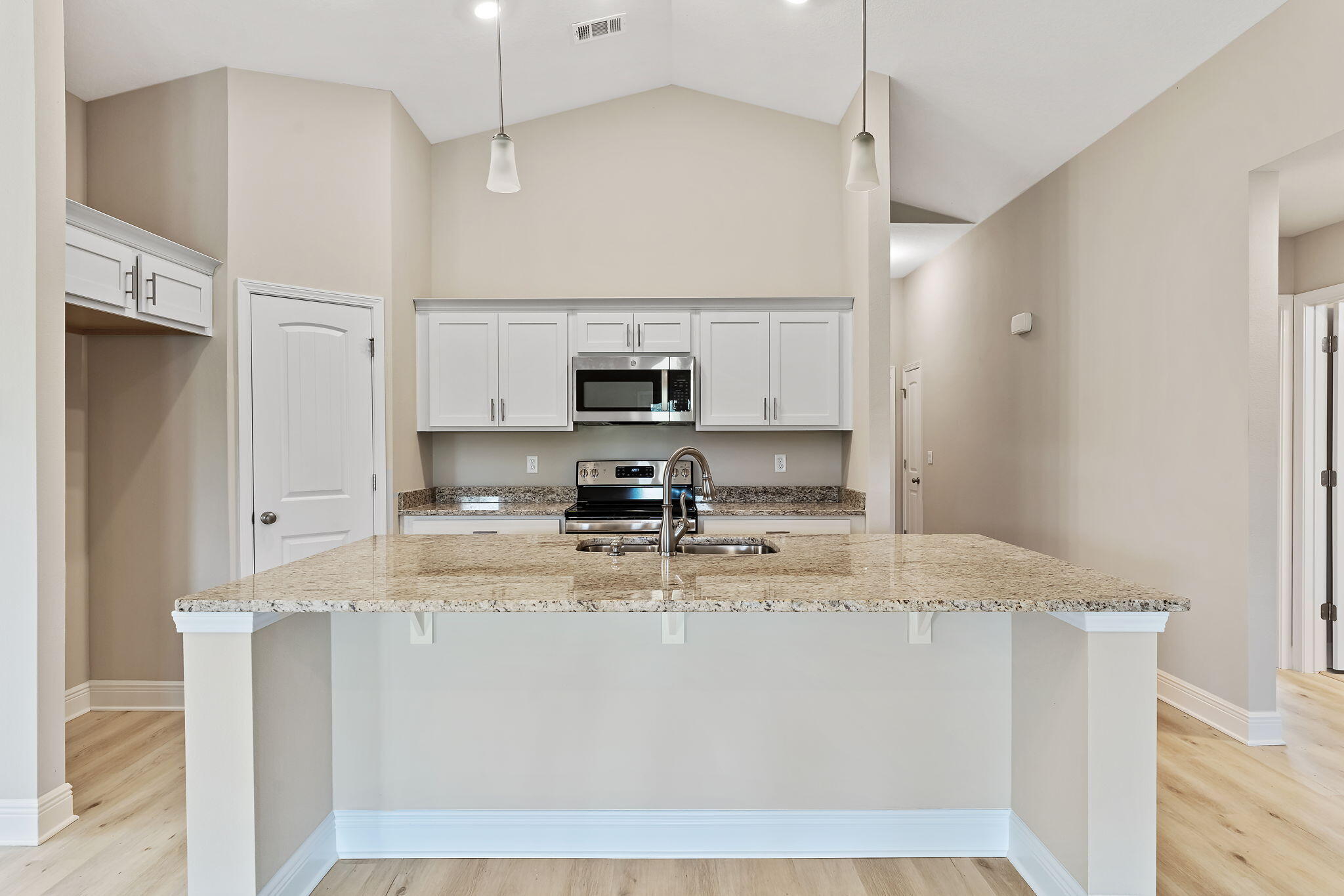 10136 American Farms Road Milton, FL 32583 - Photo 12 of 19 Gallery Image 12