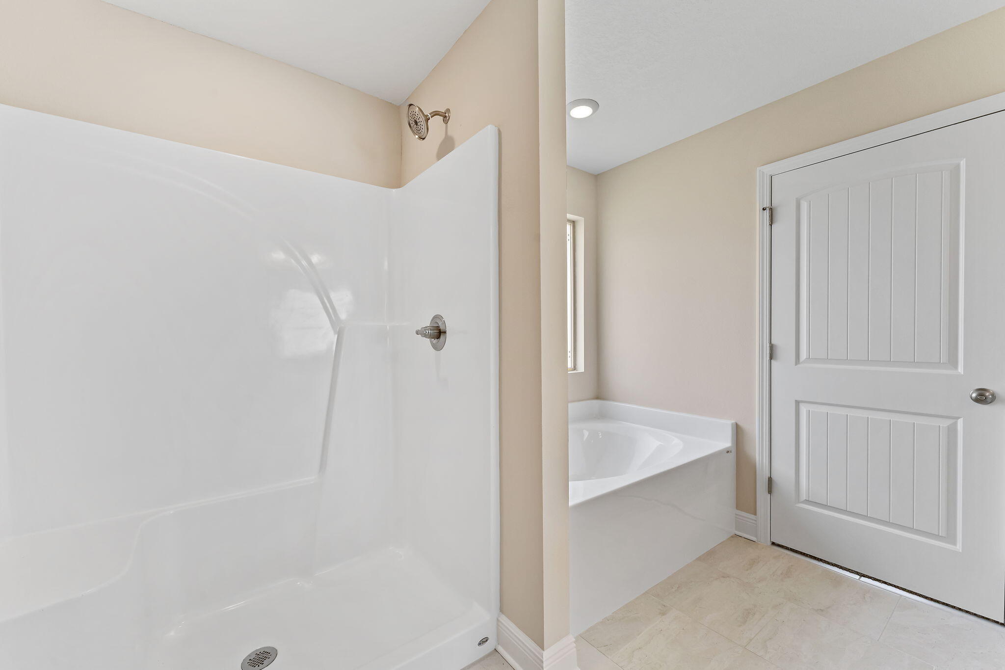 10136 American Farms Road Milton, FL 32583 - Photo 8 of 19 Gallery Image 8