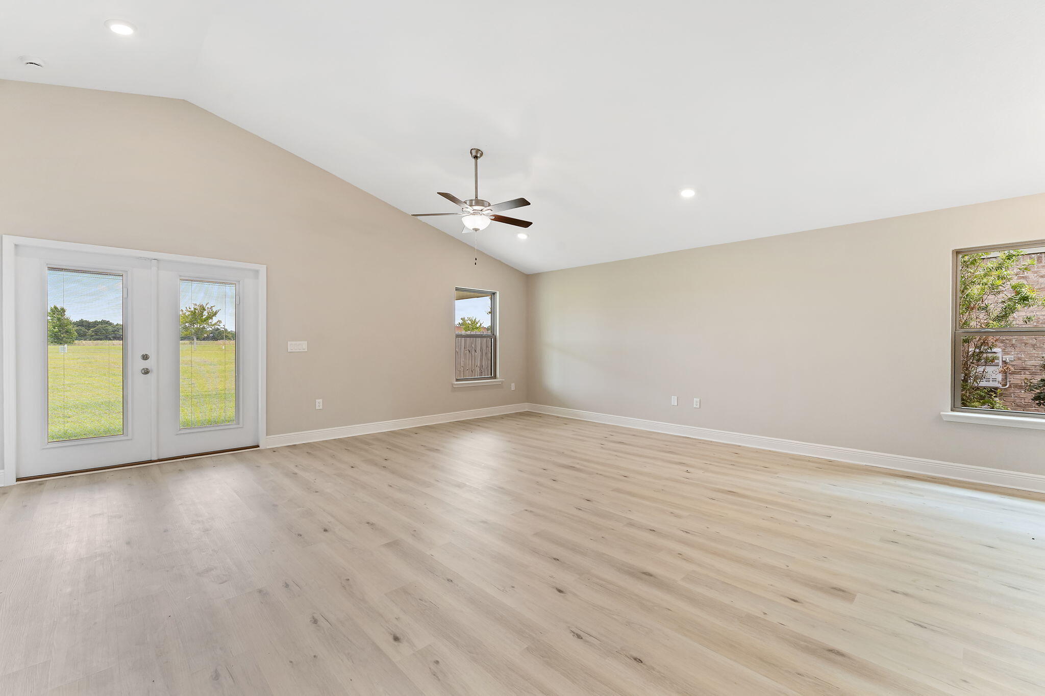 10136 American Farms Road Milton, FL 32583 - Photo 10 of 19 Gallery Image 10