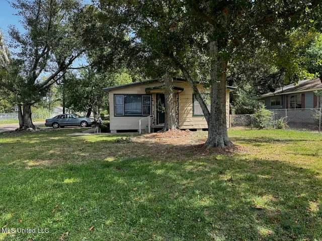 $69,000 | 1320 37th Avenue, Gulfport, MS 39501