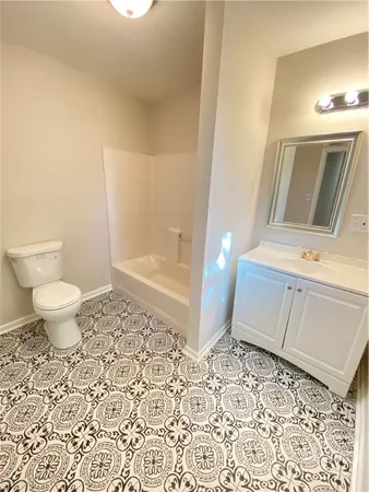 $1,600 | 1611 East Henry Street, Unit 1/2 A, Savannah, GA 31404