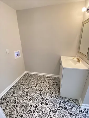 $1,600 | 1611 East Henry Street, Unit 1/2 A, Savannah, GA 31404