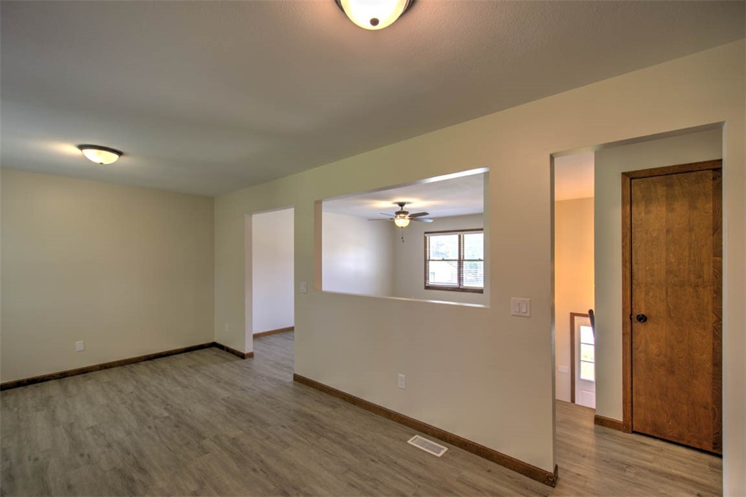 1545 Highland Place Decatur, IL 62526 - Photo 15 of 31