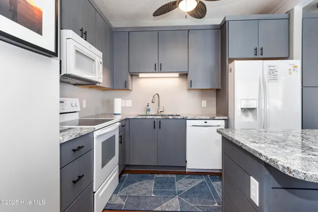 $2,500 | 207 Aberlady Bay, Unit UP, Emerald Isle, NC 28594