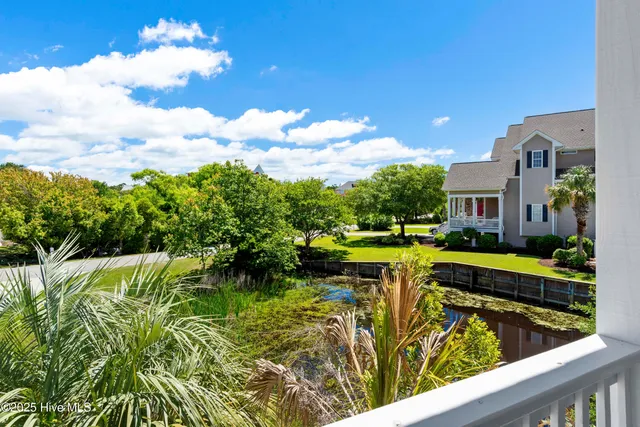 $2,500 | 207 Aberlady Bay, Unit UP, Emerald Isle, NC 28594