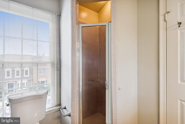 $635,000 | 135 Gretna Green Court, Unit IX48, Alexandria, VA 22304