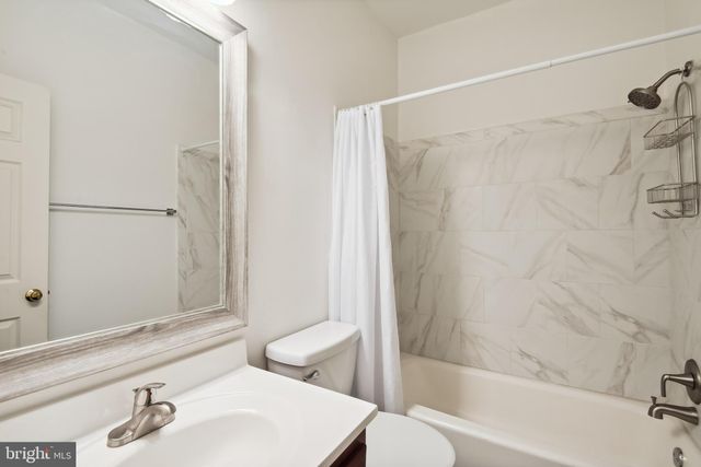 $635,000 | 135 Gretna Green Court, Unit IX48, Alexandria, VA 22304