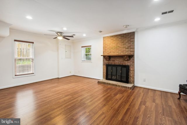 $635,000 | 135 Gretna Green Court, Unit IX48, Alexandria, VA 22304