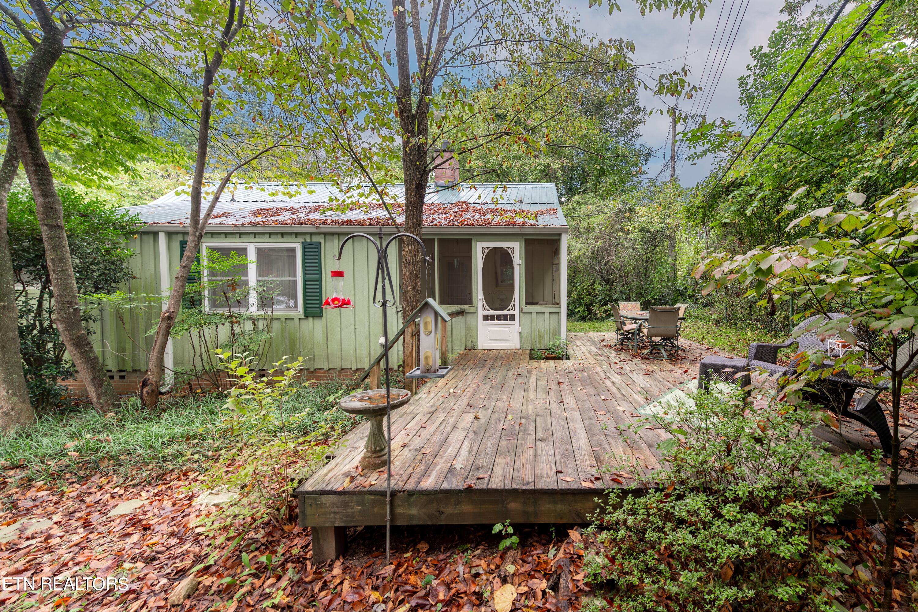 133 Crescent Road Norris, TN 37828 - Photo 5 of 26 HOB_4578-Enhanced-NR-Edit