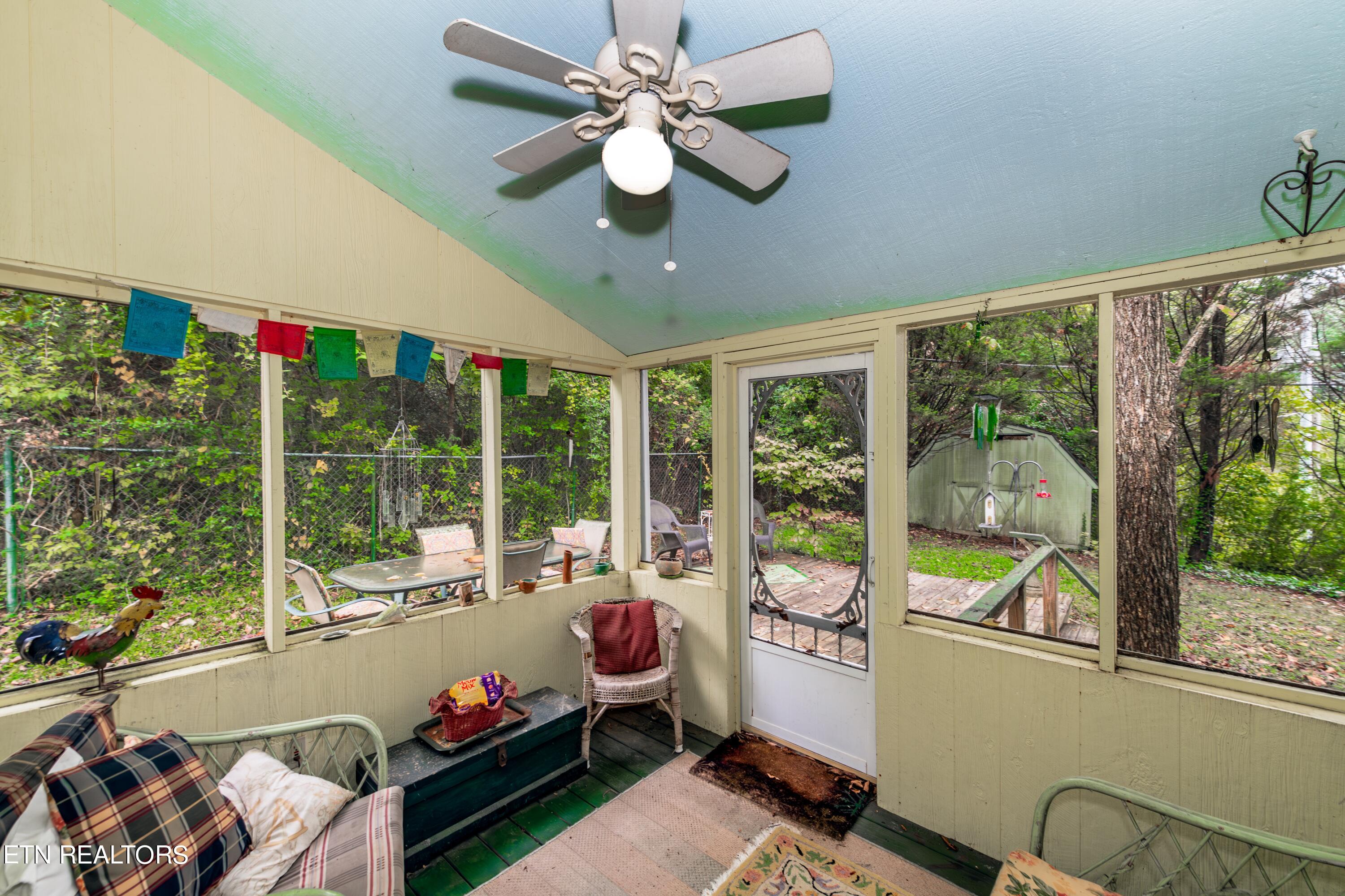 133 Crescent Road Norris, TN 37828 - Photo 9 of 26 HOB_4818-Enhanced-NR-Edit