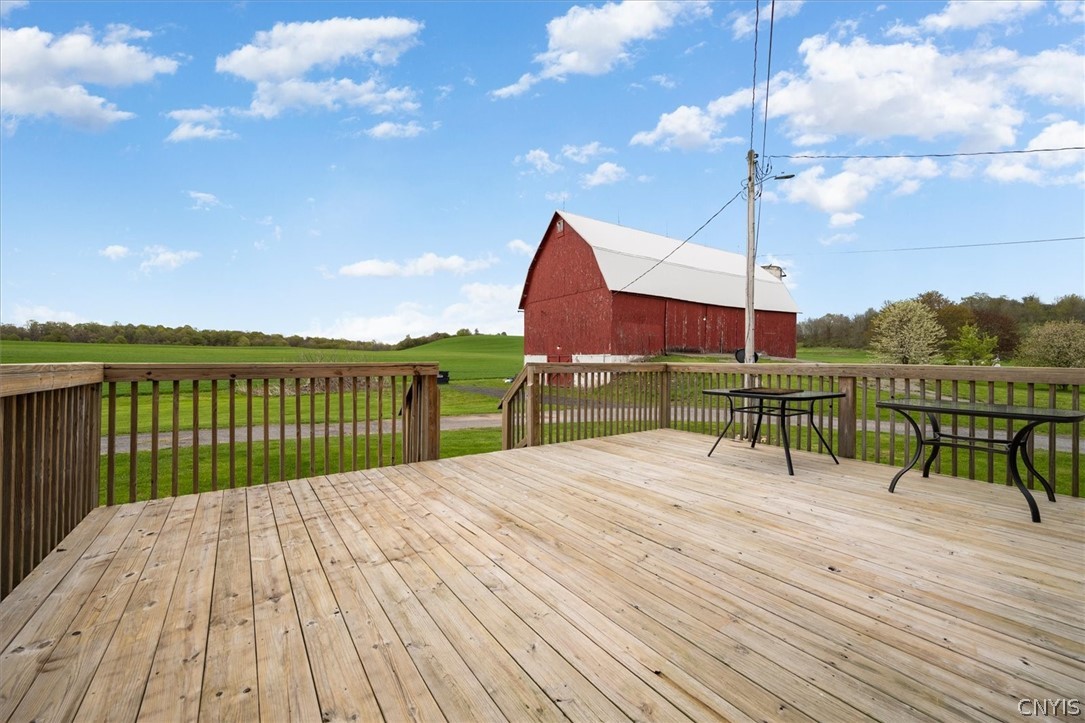 7542 Beach Road Montezuma, NY 13021 - Photo 5 of 37