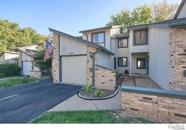 $250,000 | 2038 Silent Spring Drive, Maryland Heights, MO 63043