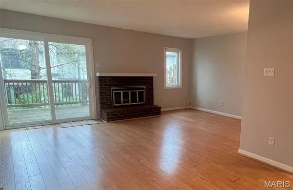 $250,000 | 2038 Silent Spring Drive, Maryland Heights, MO 63043