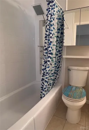 $250,000 | 2038 Silent Spring Drive, Maryland Heights, MO 63043