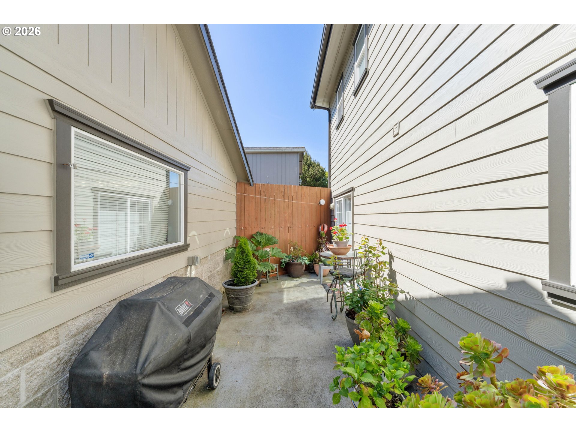 805 Lisa Place Coos Bay, OR 97420 - Photo 33 of 47
