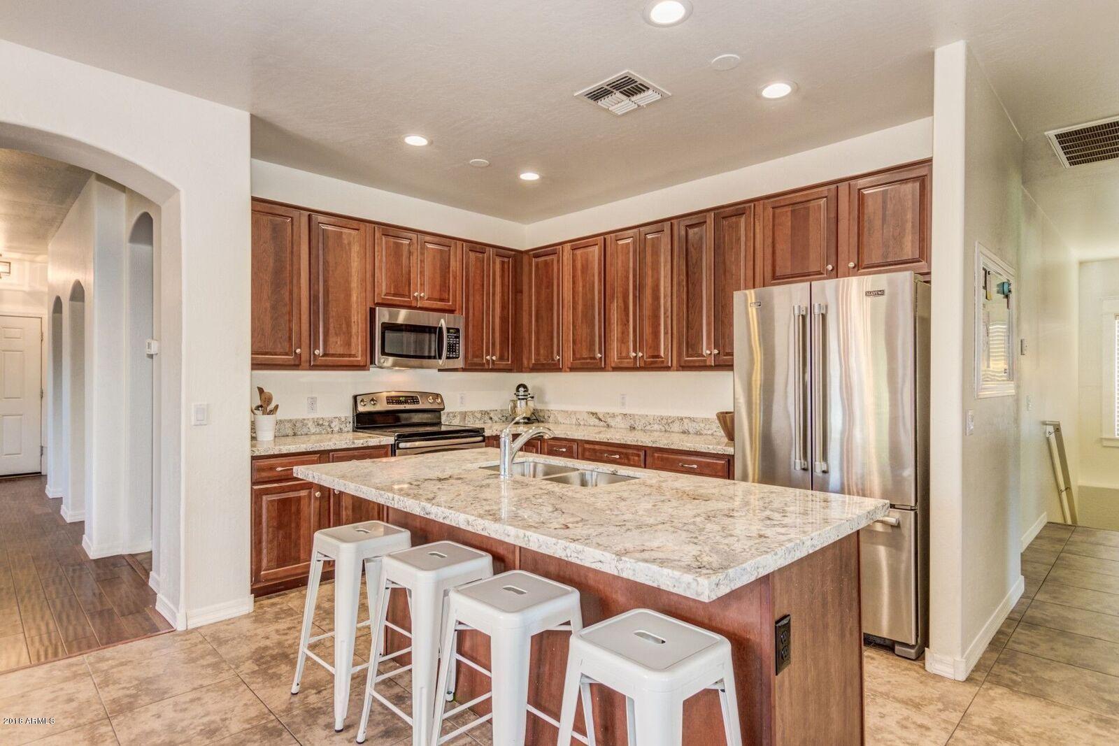 4186 East Blue Sage Road Gilbert, AZ 85297 - Photo 8 of 40 Kitchen