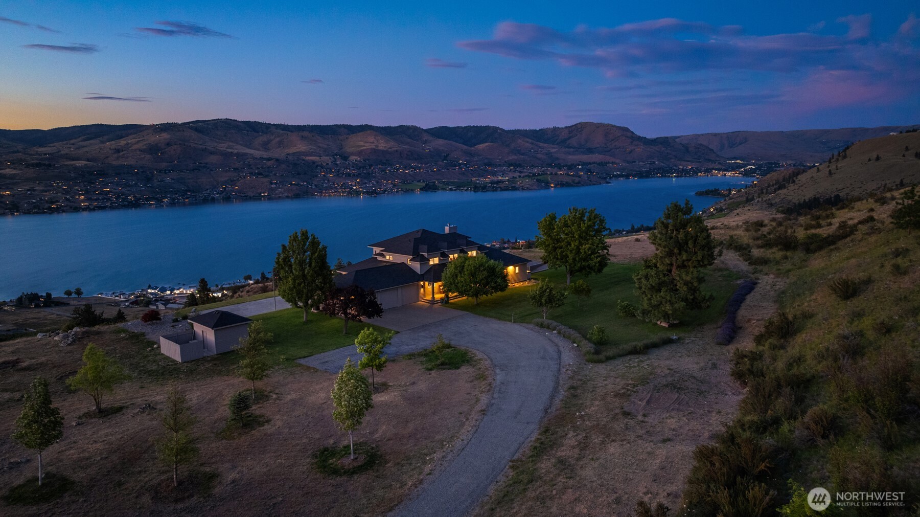 450 Hawks Meadow Road Chelan, WA 98816 - Photo 2 of 40