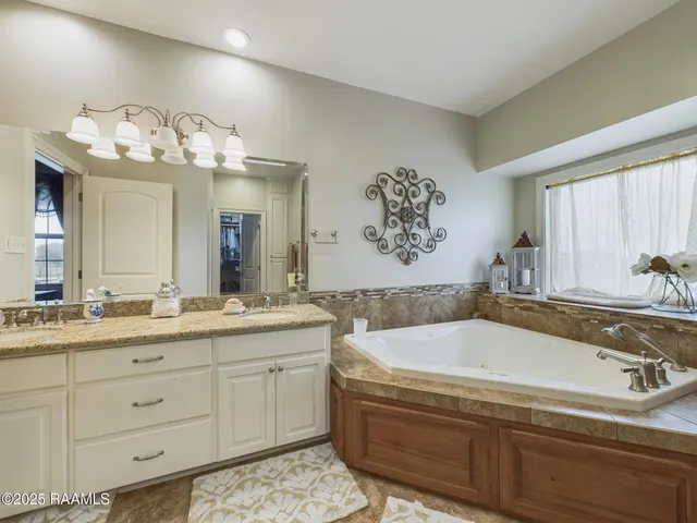 $875,000 | 12920 La Highway, Kaplan, LA 70548