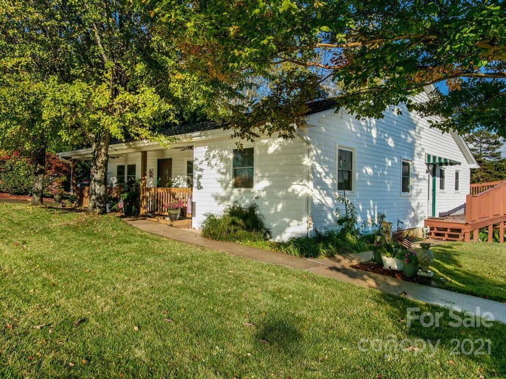 685 Flint Hill Road Alexander, NC 28701 - Photo 1 of 39 Gallery Image 1