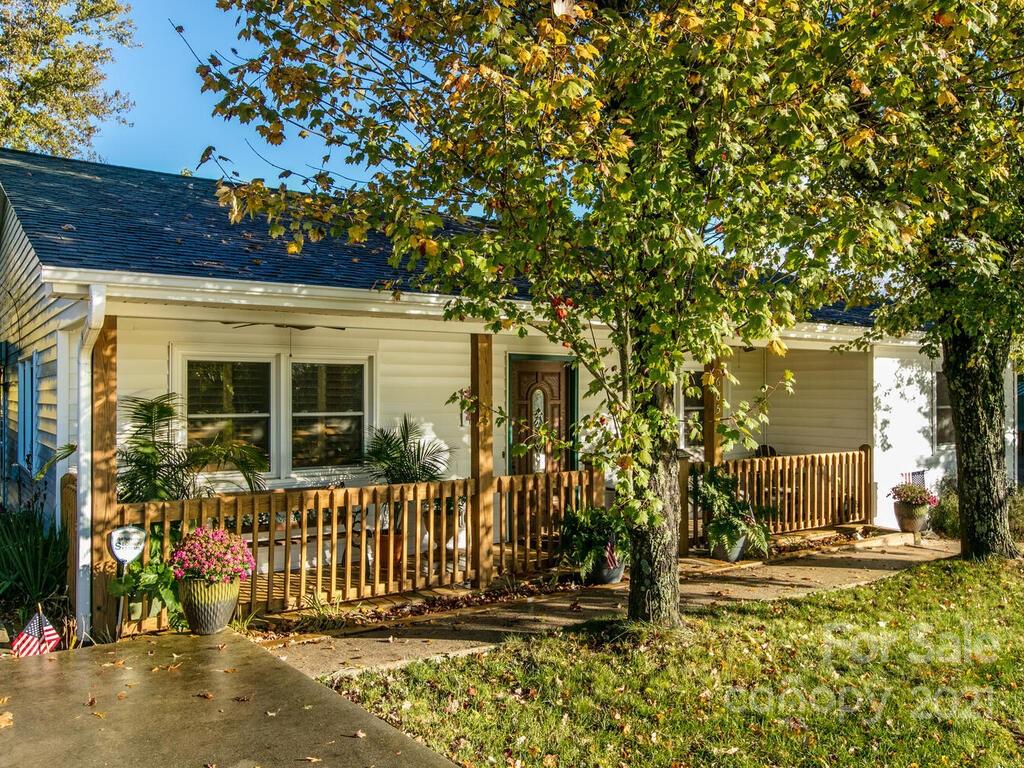 685 Flint Hill Road Alexander, NC 28701 - Photo 7 of 39 Gallery Image 7