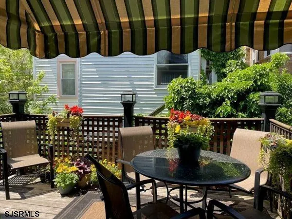 $21,000 | 24 South Vassar Square, Unit JULY, Ventnor City, NJ 08406