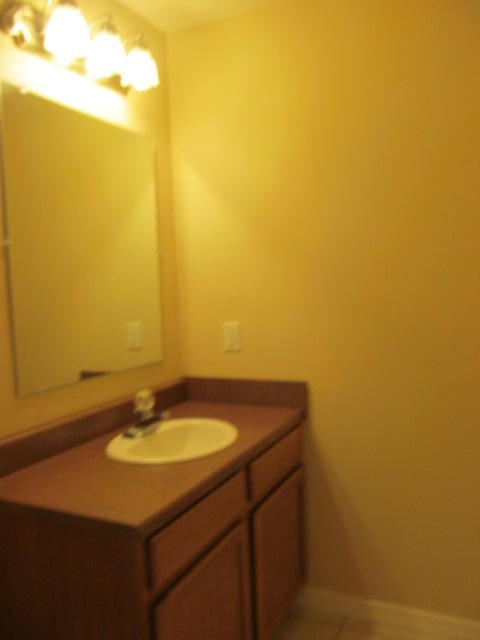 133 East Renoir Road DeFuniak Springs, FL 32433 - Photo 13 of 19 Guest Bath