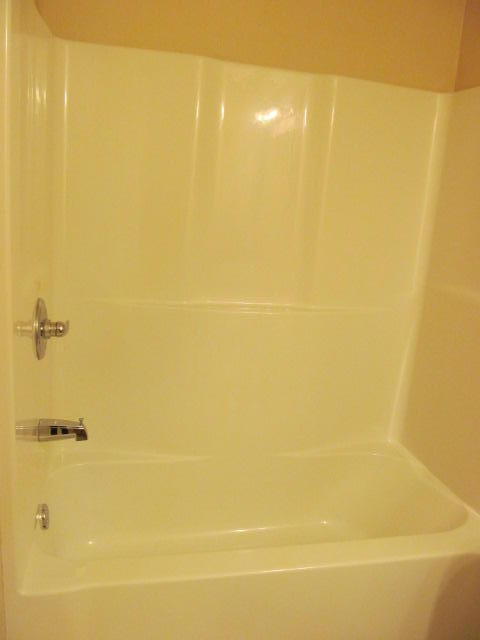 133 East Renoir Road DeFuniak Springs, FL 32433 - Photo 14 of 19 Guest Bath 2