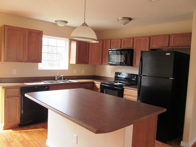 133 East Renoir Road DeFuniak Springs, FL 32433 - Photo 6 of 19 Kitchen