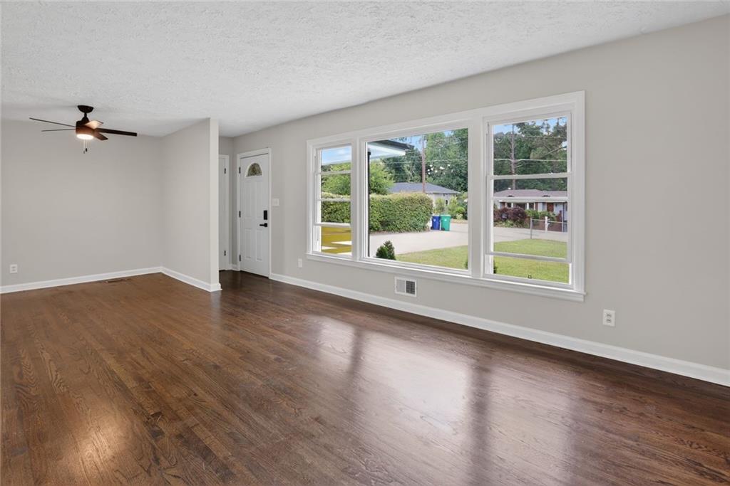 3081 Glendale Court Decatur, GA 30032 - Photo 2 of 15