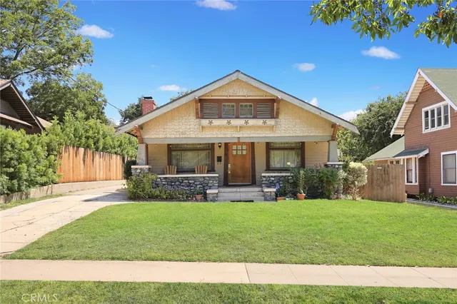 $975,000 | 1190 North Wilson Avenue, Pasadena, CA 91104