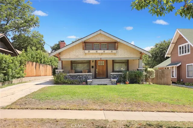 $975,000 | 1190 North Wilson Avenue, Pasadena, CA 91104