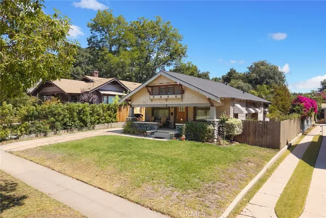 $975,000 | 1190 North Wilson Avenue, Pasadena, CA 91104