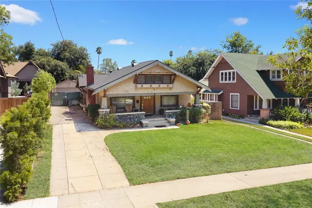 $975,000 | 1190 North Wilson Avenue, Pasadena, CA 91104