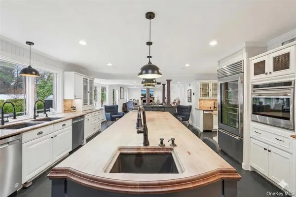 $1,800,000 | 8 Tor Terrace, New City, NY 10956