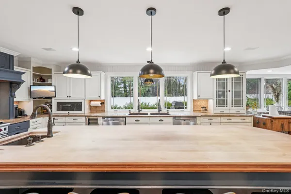 $1,800,000 | 8 Tor Terrace, New City, NY 10956