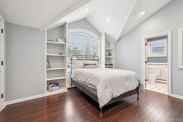 $1,800,000 | 8 Tor Terrace, New City, NY 10956