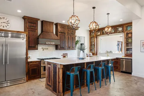 $1,099,999 | 14346 Quail Lane, Terrell, TX 75160