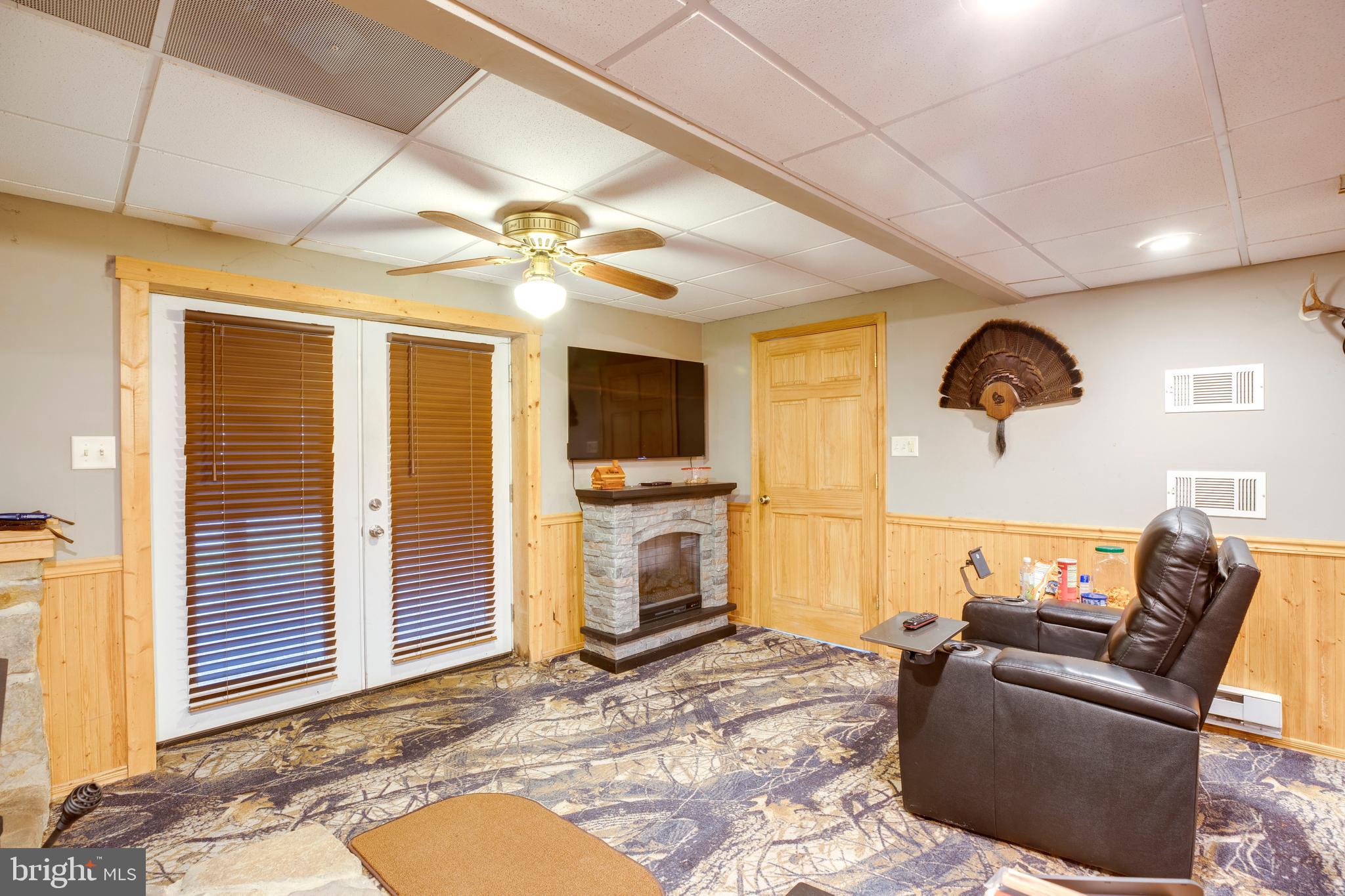 20711 Blue Ridge Mountain Road Paris, VA 20130 - Photo 22 of 59