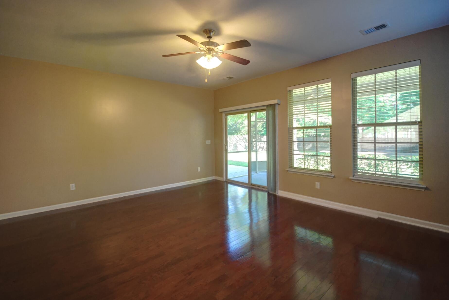132 Hickory Ridge Way Summerville, SC 29483 - Photo 12 of 41 DSC_5602_3_4_Fusion-Natural