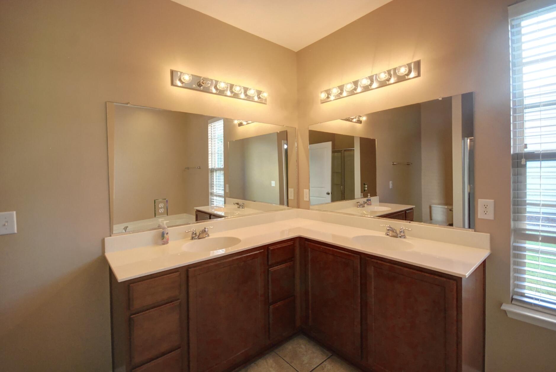 132 Hickory Ridge Way Summerville, SC 29483 - Photo 17 of 41 DSC_5635_6_7_Fusion-Natural