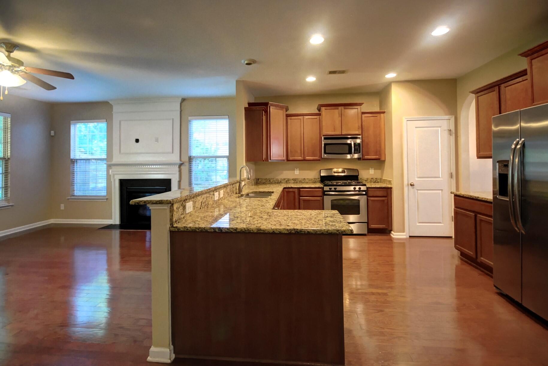 132 Hickory Ridge Way Summerville, SC 29483 - Photo 10 of 41 DSC_5596_7_8_Fusion-Natural