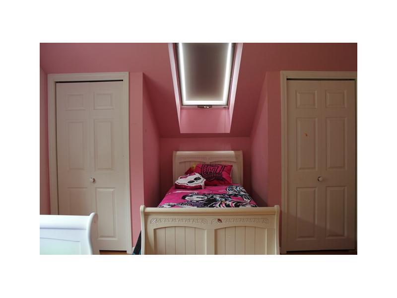 863 Middle Road Skowhegan, ME 04976 - Photo 26 of 32 Bedroom.