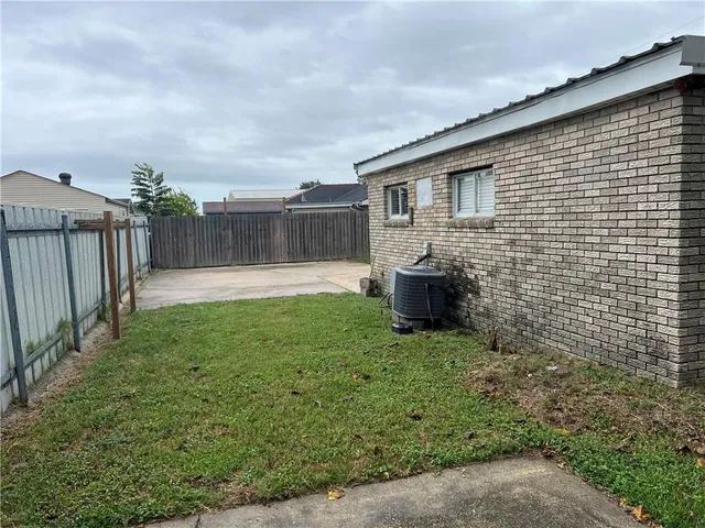 $1,800 | 2716 Riverland Drive, Chalmette, LA 70043